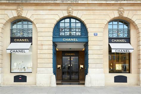 interieur boutique chanel|Chanel france official website.